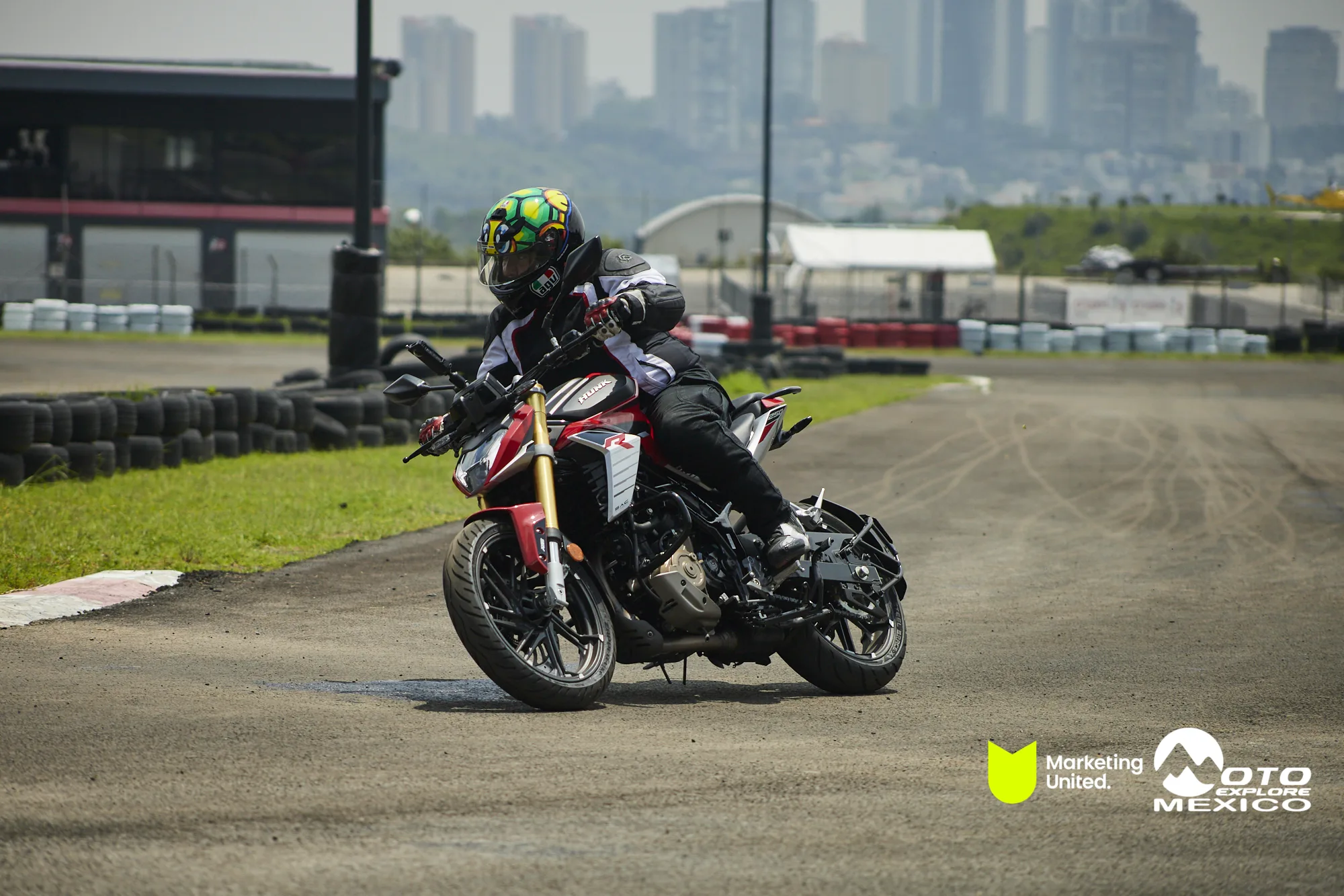 HUNK TRACKDAY 87